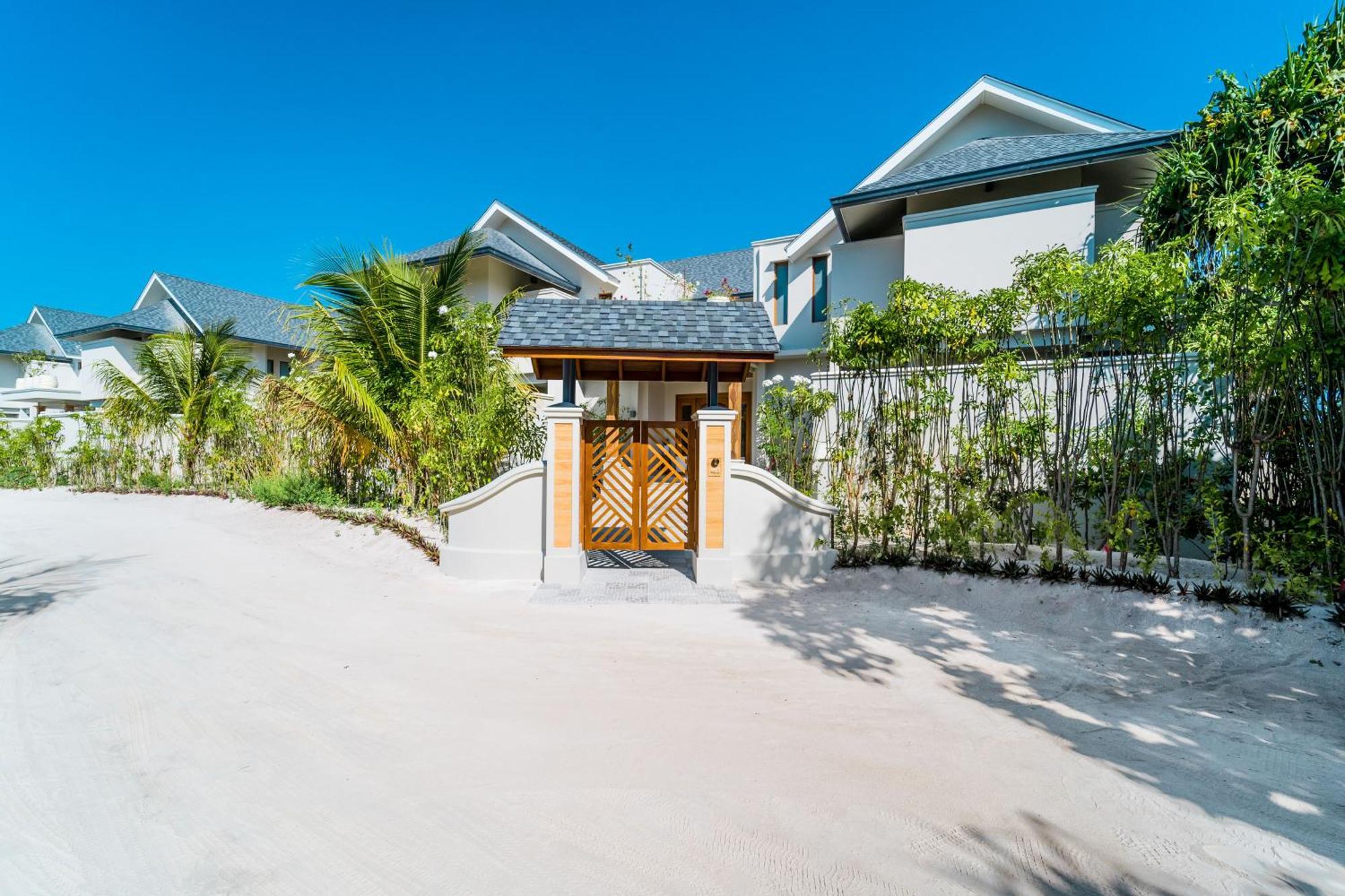 Hideaway Beach Resort&Spa Dhidhdhoo  Exterior foto